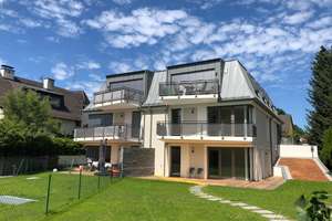 Helle 2-Zimmer-Wohnung mit Einbauküche und Balkon am Südpark, München