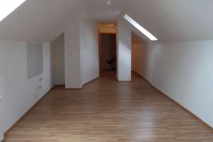 Gepflegte 5 Zimmer Wohnung mit zusätzliche großzügige Nutzfläche im Spitzbodenbereich – Josef-Hoeren-Str. 131, 45327 Stoppenberg, Essen – Vorschaubild 18