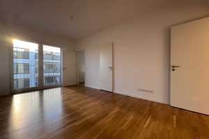 Lichtdurchflutete 3-Zimmerwohnung an der Spree mit Balkon und Einbauküche – Hedwig-Porschütz-Str. 8, 10557 Berlin – Vorschaubild 3