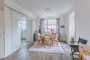 Stilvolle, sonnige Wohnung in sehr beliebter Lage Schwachhausens – Die vollständige Adresse der Immobilie erhältst du vom Anbieter., 28213 Neu-Schwachhausen, Bremen – Vorschaubild 5