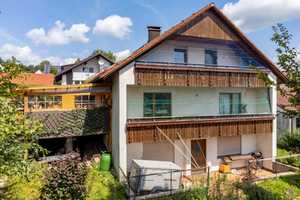 Sofort beziehbar: Geräumiges Wohnhaus mit 3 Wohneinheiten in ruhiger Wohnlage von Markt Wald! – Unterallgäu (Kreis) – Vorschaubild 2