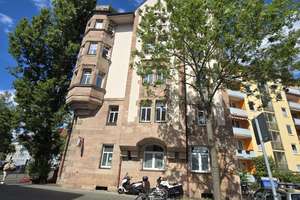 Helle 3-Zimmer-Wohnung mit Erker & Südwest-Ausrichtung in Top-Lage am Luitpoldhain – Holzgartenstr. 1, 90461 Glockenhof, Nürnberg – Vorschaubild 2
