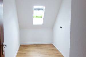 Helle Galerie-Maisonette-Wohnung im beliebten Gerresheim mit Balkon und zwei Bädern – 40625 Gerresheim, Düsseldorf – Vorschaubild 17