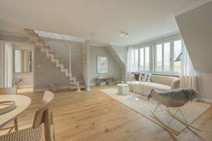 Ohne Makler: Lichtdurchflutete Maisonette- Endetage mit Galerieebene und Loggia – Die vollständige Adresse der Immobilie erhältst du vom Anbieter., 22335 Fuhlsbüttel, Hamburg – Vorschaubild 5