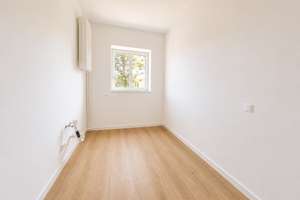 Modernisierte, bezugsfreie 3-Zimmer-Dachgeschosswohnung mit Blick ins Grüne - Angebotsverfahren – Die vollständige Adresse der Immobilie erhältst du vom Anbieter., 12169 Steglitz, Berlin – Vorschaubild 8