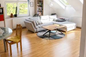 Wohnen im Grünen am Killesberg – 2,5 Zimmer mit besonderem Dachgeschosscharakter