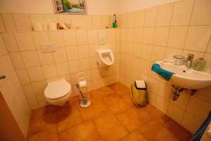 Charaktervolles Zweifamilienhaus mit Weitblick & Garten in Nimritz | Wohnen & Arbeiten vereint – Im Weinberg 11, 7318 Saale-Orla-Kreis – Vorschaubild 8