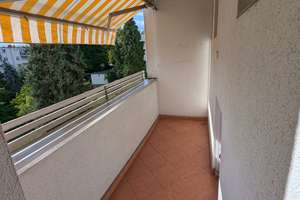 Lebendiges Viertel in Köln: 2,5-Zimmer-Wohnung mit Balkon – Alfterstraße 8, 50969 Zollstock, Köln – Vorschaubild 9