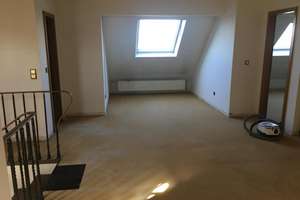 4 Zimmer Dachgeschosswohnung in Essen-Holsterhausen, renovierungs-/sanierungsbedürftig – Krausstr. 20, 45147 Holsterhausen, Essen – Vorschaubild 9