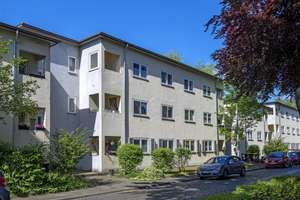 Schöne und ruhige 2-Zimmer-Wohnung mit Balkon! – Silcherstraße 6, 47057 Neudorf-Süd, Duisburg – Vorschaubild 1