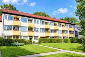 Sonnige und ruhig gelegene Zwei-Zimmerwohnung mit Balkon