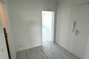 Modernisierte 3-Zimmerwohnung mit Balkon in Köln – Robert-Schumann-Straße 2-4, 51109 Köln – Vorschaubild 8