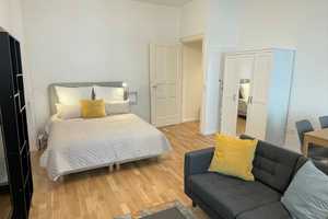 Möbliertes 1 Zimmer Apartment mit Balkon - Nähe Alexanderplatz - frei ab 01. Mai 2025 – Heinrich-Roller-Str. 26, 10405 Berlin – Vorschaubild 9