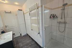 Sanierte 2 Zimmer-Wohnung im 4. OG inkl. Einbauküche und Bodenbelag in Bremerhaven! – Bremerhavener Straße 20, 27576 Bremerhaven – Vorschaubild 7