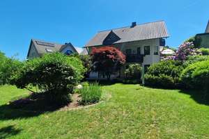Grünes Paradies in Mosing
Reichlich Platz mit ca. 240 m² Wfl.
Sehr wertige Ausstattung
ELW möglic – Die vollständige Adresse der Immobilie erhältst du vom Anbieter., 95445 Roter Hügel, Bayreuth – Vorschaubild 2
