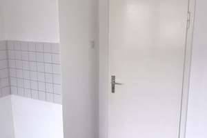 Sonnige 3-Zimmer-Wohnung mit Balkon in Regensburg West – Die vollständige Adresse der Immobilie erhältst du vom Anbieter., 93049 Westenviertel, Regensburg – Vorschaubild 26