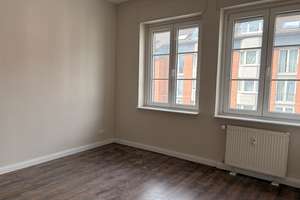 Elegante Erstbezug nach Sanierung 3-Raum-Wohnung mit Terrasse