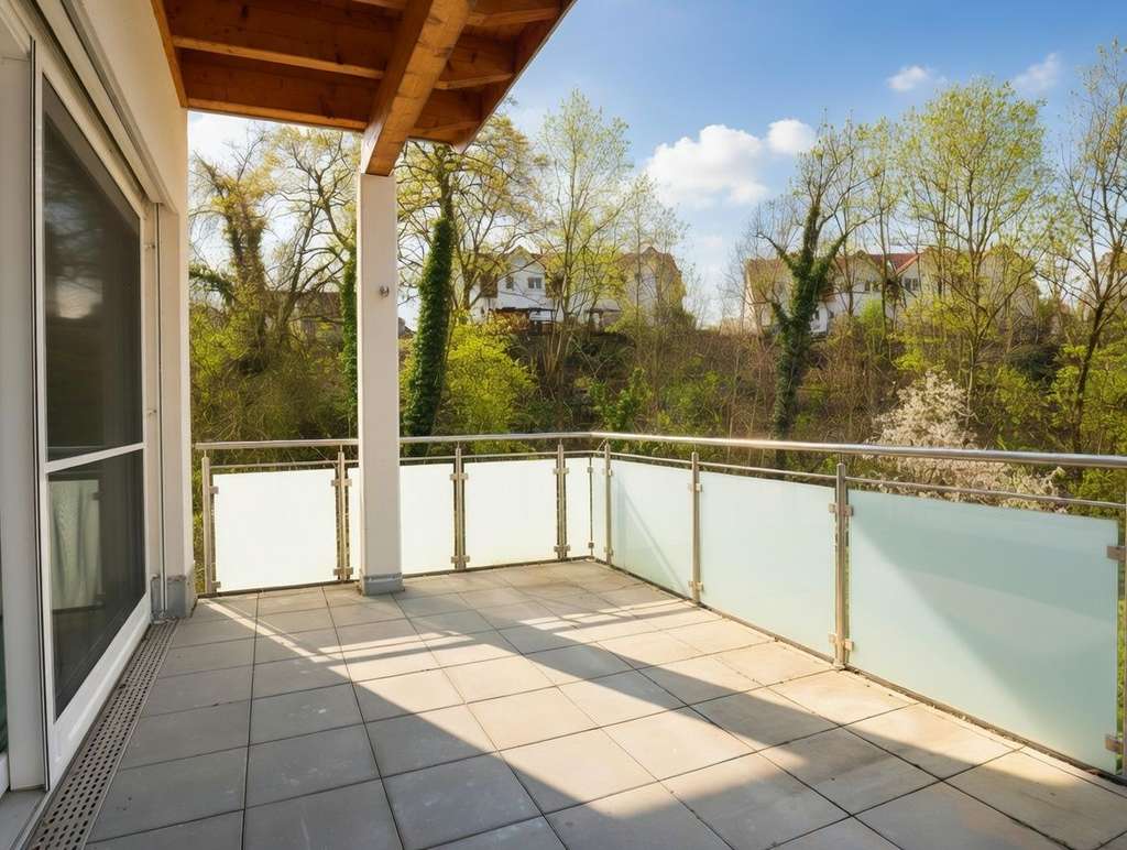 Immobilie in Aach - Neuwertige 3,5-Zimmer-Eigentumswohnung-Wohntraum in Aach - Bild 2