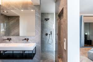 Außergewöhnliche 4-Zimmer-Penthouse-Wohnung mit zwei Terrassen in Berlin Mitte – Die vollständige Adresse der Immobilie erhältst du vom Anbieter., 10115 Mitte (Ortsteil), Berlin – Vorschaubild 16