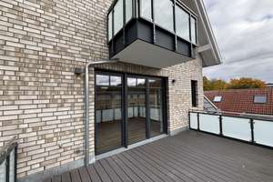 Hochwertige 4,5-Zimmer-Maisonettewohnung mit moderner Ausstattung in Hamburg-Eidelstedt – Pinneberger Chaussee 33a, 22523 Eidelstedt, Hamburg – Vorschaubild 7