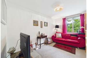 GARTENMAISONETTE, 4-Zimmer-Wohnung mit Südterrasse, Hobbyraum und Gartenanteil – Die vollständige Adresse der Immobilie erhältst du vom Anbieter., 81925 Oberföhring, München – Vorschaubild 18