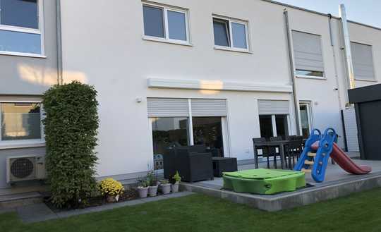 Modernes Einfamilienhaus mit Nähe zum Hardtwald in Neureut!