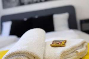 Luxuriöses 1-Zimmer Apartment voll möbliert inkl. Internet !!! Real Estate Hofmann !!! – Müllerstraße 2, 86153 Bleich und Pfärrle, Augsburg – Vorschaubild 12