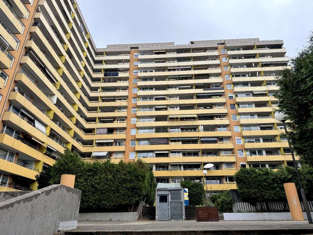 Immobilie in Heidelberg - ca.7 % Rendite! Top-Kapitalanlage: Modernisierte 3-Zi.-Wohnung mit Fernblick & Studentenvermietung - Bild 0