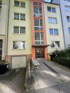 Hübsche 2-Zi.-Wohnung mit Balkon ab sofort frei.