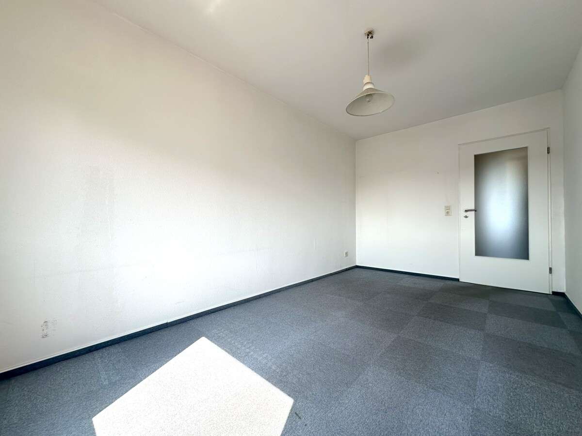 Immobilie in Wörth am Rhein - Helle 3-Zimmer Eigentumswohnung mit Balkon und Stellplatz in attraktiver Lage von Maximiliansau - Bild 2