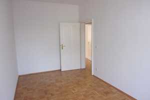 KASSBERG--SONNIGER BALKON--LIFT--PARKETT--3 RÄUME – Kanzlerstraße 41, 9112 Chemnitz – Vorschaubild 8