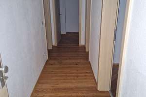 schöne Wohnung mit Balkon und Dielenboden (EBK möglich) – Schlosserstraße 27, 6112 Lutherplatz/Thüringer Bahnhof, Halle (Saale) – Vorschaubild 7