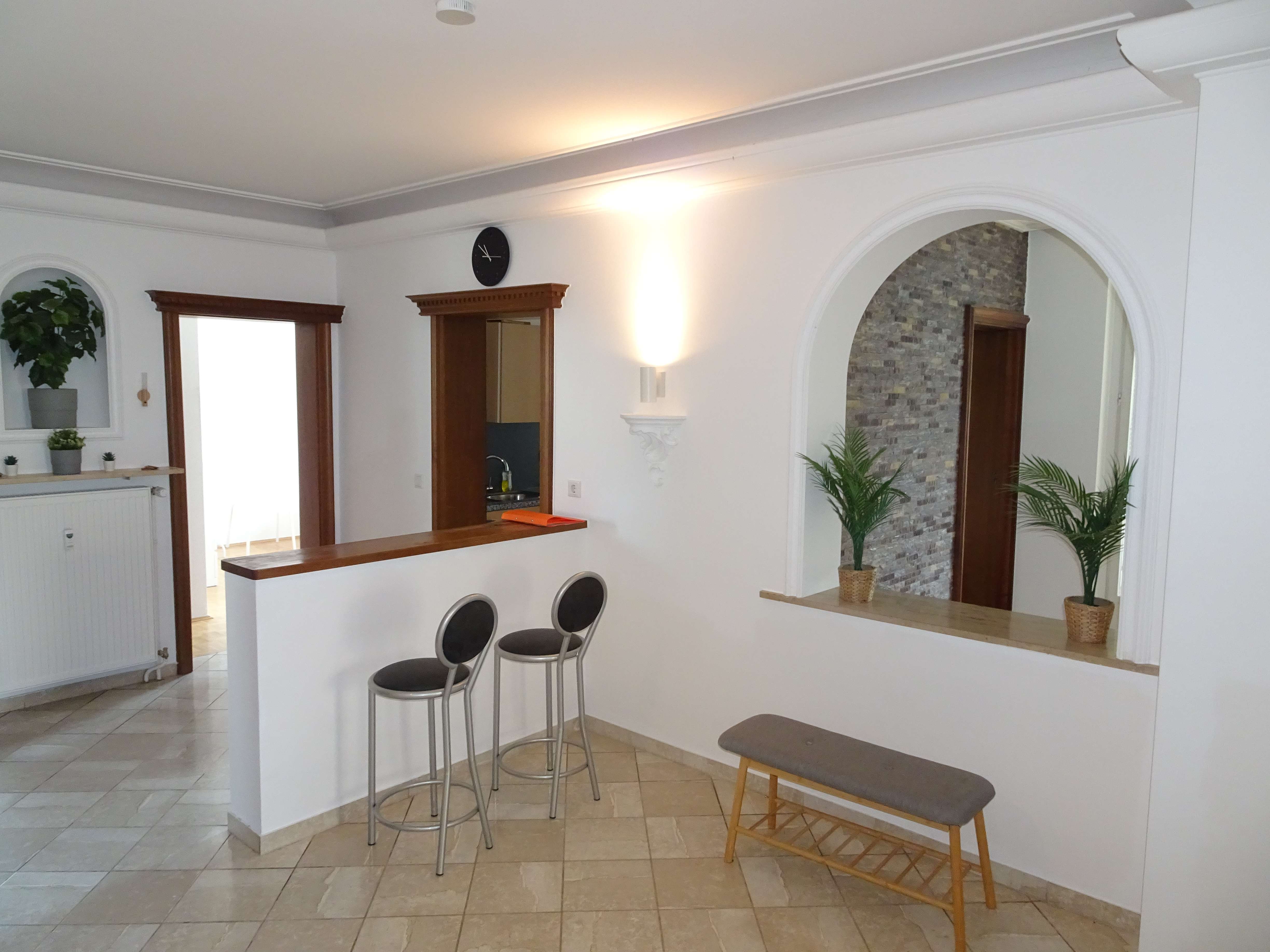 Immobilie in Herzogenaurach - Bungalow mit Wintergarten und Garage im Norden von Herzogenaurach - Bild 1