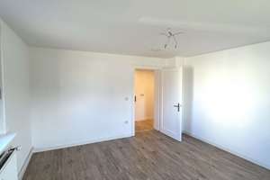 Sanierte 3-Zimmer-Wohnung mit moderner EBK und Bad – Sudetenweg 27, 38448 Vorsfelde, Wolfsburg – Vorschaubild 9