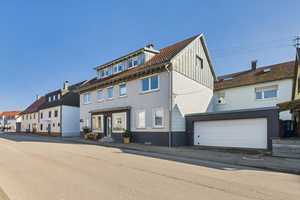Modernisiertes Mehrfamilienhaus: Ein Raum für Ihre Träume! – Ostalbkreis – Vorschaubild 2