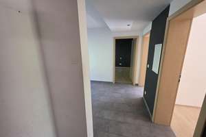 Moderne 4 ZKB-Wohnung mit Balkon – Wetzlarer Str. 31, 57074 Siegen, Siegen – Vorschaubild 2