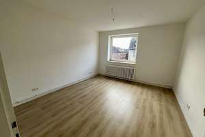 3 Zimmer mit Balkon in Neudorf.. – Sternbuschweg 125, 47057 Neudorf-Nord, Duisburg – Vorschaubild 4