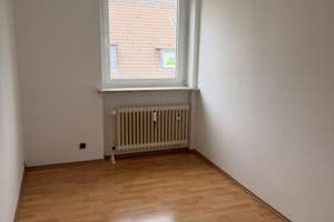 Einziehen und wohlfühlen - 105 qm mit Balkon, Garage und neuer Küche und neuen Bädern – Tunnelstraße 5, 42283 Barmen, Wuppertal – Vorschaubild 12