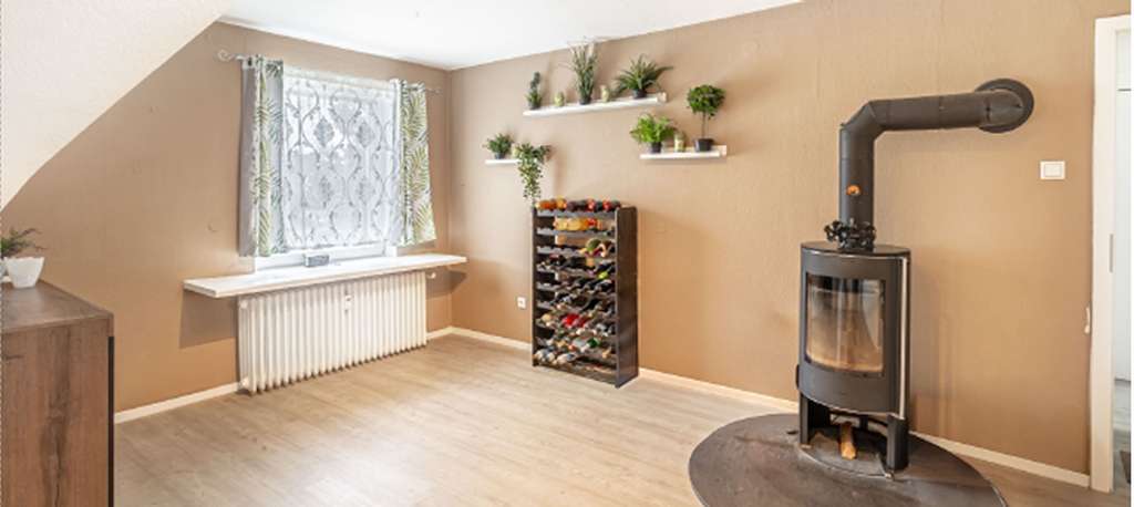 Immobilie in Pyrbaum - 122qm / 4 Zimmer / Kamin/ Einbauchküche / Tageslichtbad - Bild 3