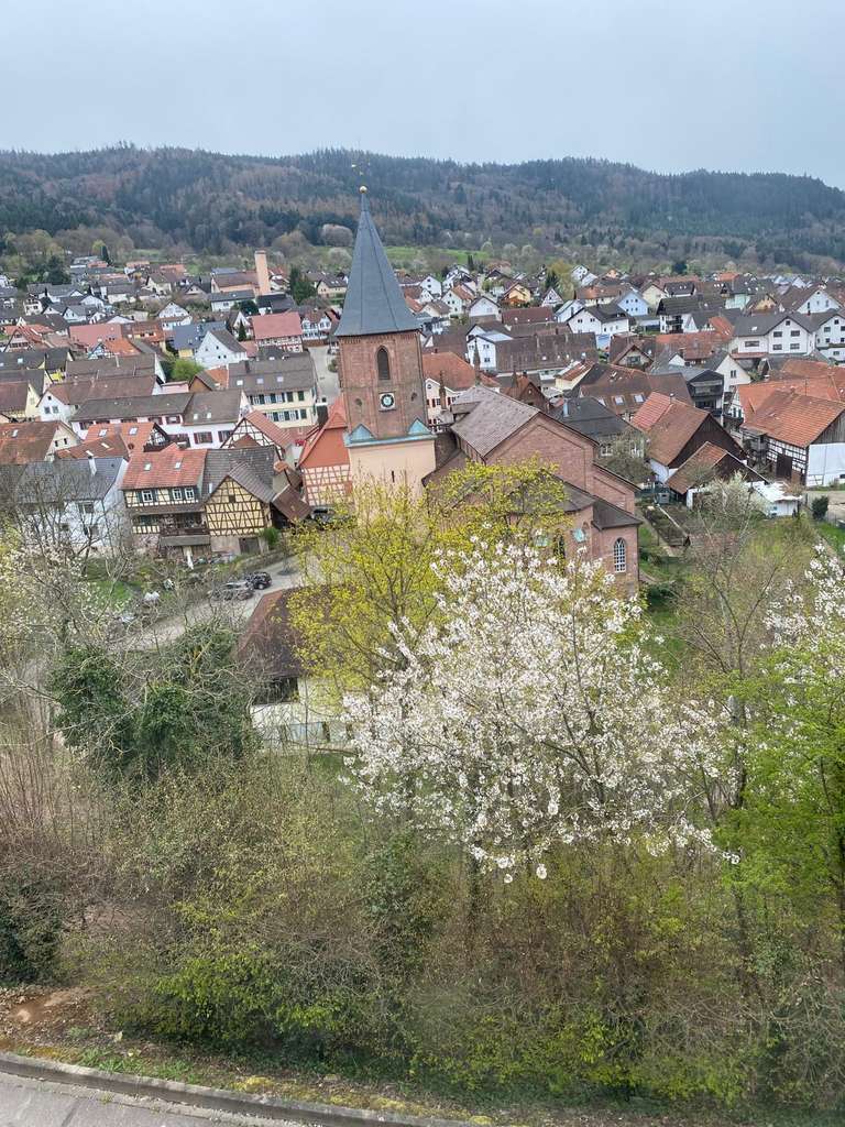 Immobilie in Loffenau - Großzügige Maisonette Wohnung - Bild 2