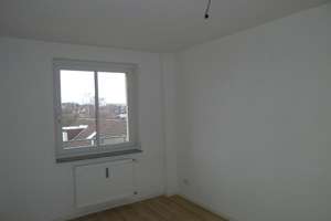 Bequem wohnen mit Aufzug, Einbauküche und Designbodenbelag – Breslauer Str. 28, 38440 Wohltberg, Wolfsburg – Vorschaubild 9