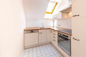 Gemütliche 3-Zimmer-Dachgeschosswohnung in München-Trudering – Die vollständige Adresse der Immobilie erhältst du vom Anbieter., 81827 Waldtrudering, München – Vorschaubild 5