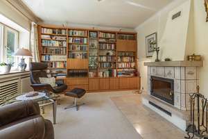 Property thumbnail 8