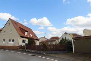 Verborgener Schatz von 1920 – Ideal zur kompletten Neugestaltung – Die vollständige Adresse der Immobilie erhältst du vom Anbieter., 91056 Büchenbach Nord, Erlangen – Vorschaubild 1
