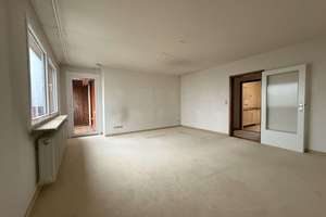 Ruhig gelegene 4-Zimmer ETW im 5. Stock mit Fahrstuhl direkt unterm sanierten Dach – Die vollständige Adresse der Immobilie erhältst du vom Anbieter., 24109 Mettenhof, Kiel – Vorschaubild 14