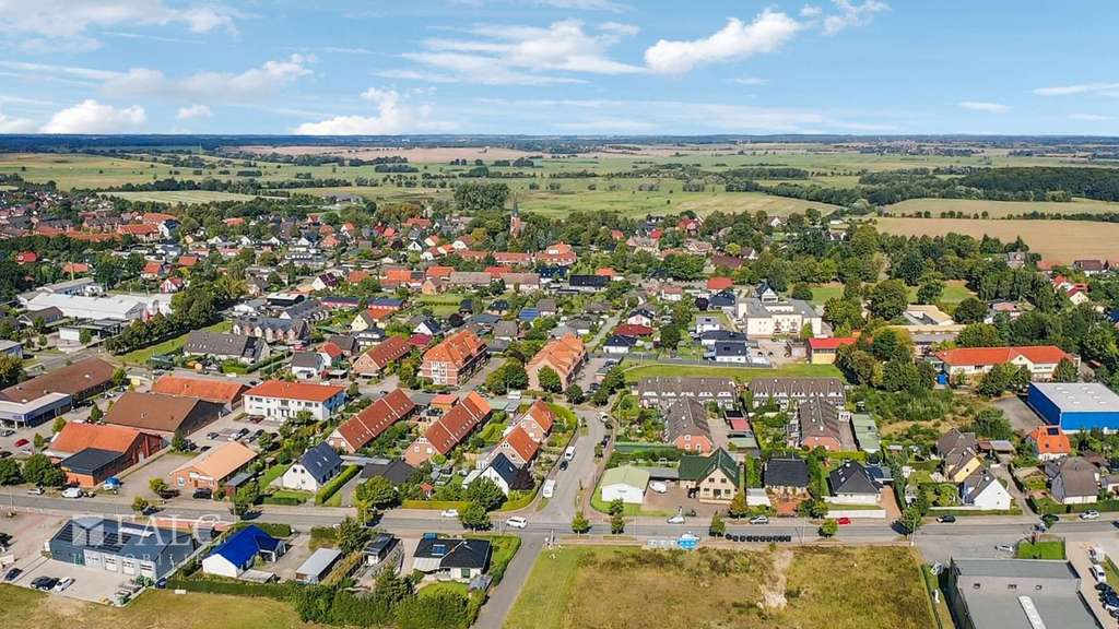 Immobilie in Holthusen - ***Exclusives Anwesen als Wohn- und Geschäftshaus mit großzügigem Grundstück*** - Bild 3