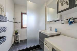 Großzügige 4-Zimmer Maisonette Wohnung mit Loggia – 70599 Plieningen (Ortsteil), Stuttgart – Vorschaubild 9