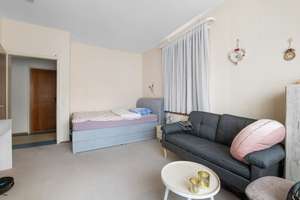 Drei-Familienhaus mit 13 Garagen inklusive Bauland
IN TUTTLINGEN – Die vollständige Adresse der Immobilie erhältst du vom Anbieter., 78532 Tuttlingen – Vorschaubild 19