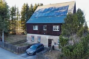 Wohnen, wo andere Urlaub machen – Idyllisches Einfamilienhaus mit großem Grundstück – Die vollständige Adresse der Immobilie erhältst du vom Anbieter., 9477 Jöhstadt – Vorschaubild 3