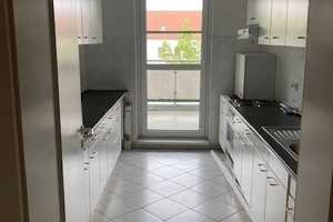 Sehr geräumige 2-Zimmer-Wohnung mit Einbauküche – Liebenwalder Str. 31, 13055 Berlin – Vorschaubild 2